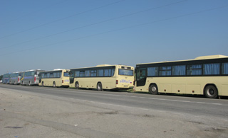Автобусы с беженцами отъезжают в Анапу