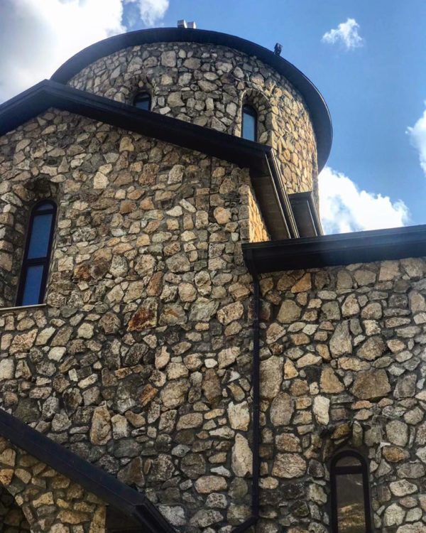 Мужской монастырь в Осетии